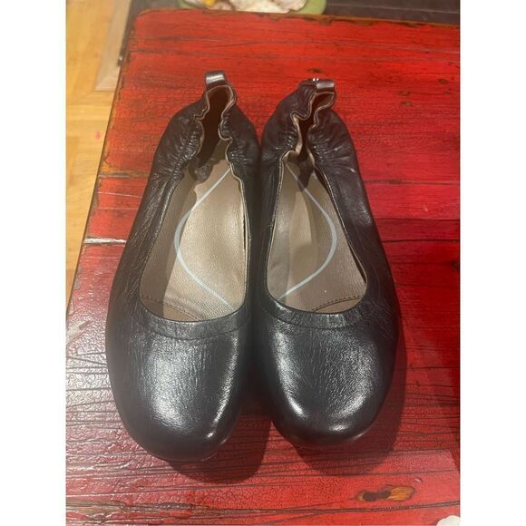 EARTHIES Tolo Elasticized Edge Flats 8.5 B. Black leather - Picture 5 of 6